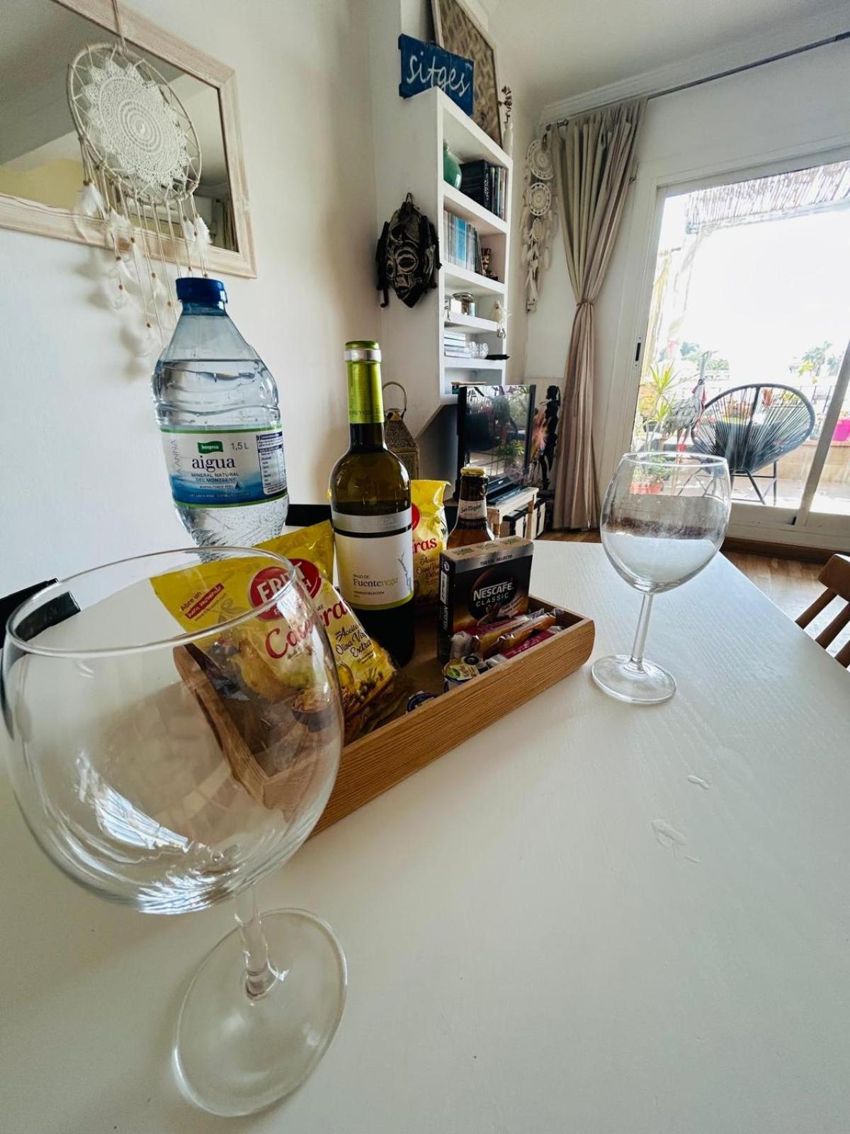 Apartmán Sweet Atic Sitges Exteriér fotografie